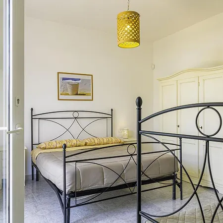 Salentospita House Guest house 3*